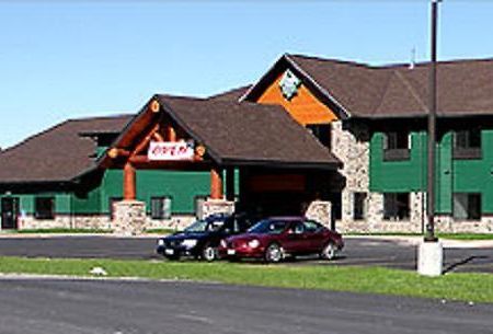 White Oak Inn And Suites Deer River Exterior photo