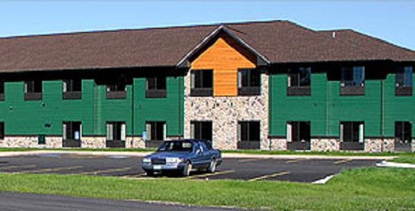 White Oak Inn And Suites Deer River Exterior photo